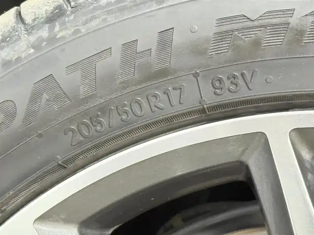 トヨタ エスクァイア ハイブリッド Gi プレミアムパッケージ ブラックテーラード 大阪府 2019(令1)年 4.1万km ホワイトパールクリスタルシャイン 純正大型ナビＴＶ　クルコン　シートヒーター　ハンドルヒーター　バックカメラ　衝突軽減　両側パワスラ　ＥＴＣ　ドラレコ　レーンアシスト　スマートキー　ＬＥＤヘッドライト　オートマチックハイビーム