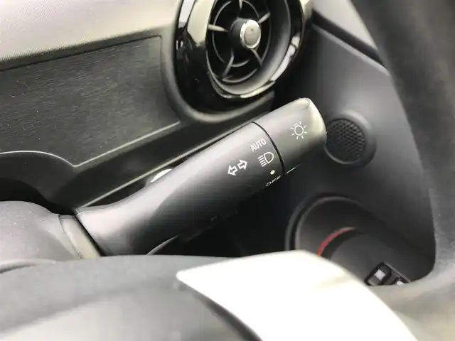 トヨタ アクア S 鳥取県 2015(平27)年 6.9万km ディープアメジストマイカメタリック 純正ナビ/ワンセグ/CD/BT/バックカメラ/横滑り防止装置/オートライト/純正フロアマット/ドアバイザー/プッシュエンジンスタート/スマートキー/スペアキー/保証書/取扱説明書/スタットレスセット積込/（タイヤ溝6部山）