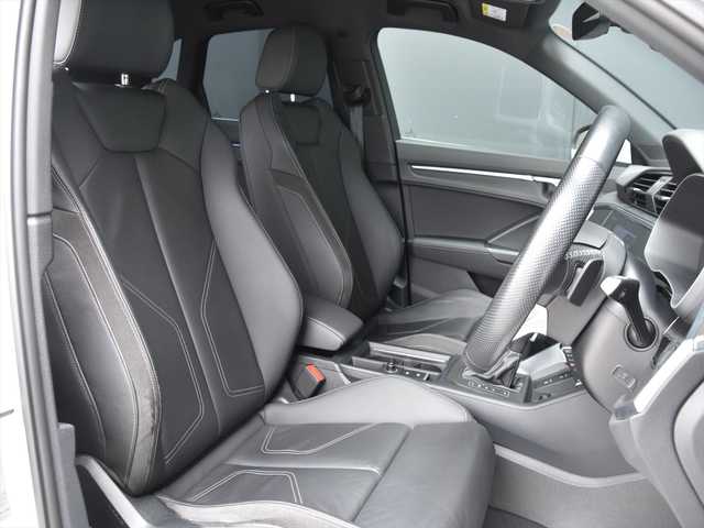 アウディ Ｑ３ 35TDIクワトロ Sライン 和歌山県 2021(令3)年 5.1万km パール アシスタンスパッケージ/プラスパッケージ/黒革シート/アクティブクルーズコントロール/ブラインドスポットモニター/レーンキープアシスト/Audiプレセンス/前後ドラレコ/純正ナビ/360度カメラ/AppleCarPlay/ワイヤレス充電/バーチャルコックピット/オートテールゲート/アドバンスドキー/パワーシート/シートヒーター/保証書/スペアキー