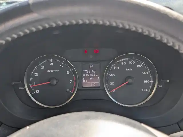スバル インプレッサ スポーツ 2．0i 福井県 2015(平27)年 7.6万km サテンホワイトパール 純正16インチAW/キセノンヘッドライト/Fフォグ/パイオニアSDナビ/フルセグテレビ/バックカメラ/クルーズコントロール/前方ドライブレコーダー/パドルシフト/ETC/横滑り防止装置/盗難防止装置/ダブルエアバッグ/純正フロアマット/リモコンキー