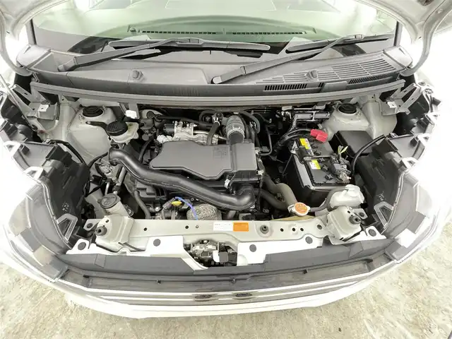 ダイハツ トール カスタムG 千葉県 2020(令2)年 2.6万km パールホワイトⅢ 禁煙車/スマートアシスト/衝突軽減ブレーキ/両側パワースライドドア/ナビ（CN-RE07WD）/CD DVD SD USB Bluetooth/フルセグTV/バックカメラ/レーダークルーズコントロール/コーナーセンサー/アイドリングストップ/横滑り防止機能/ステアリングリモコン/電動パーキングブレーキ/オートブレーキホールド/LEDオートライト/純正15インチアルミホイール/純正フロアマット/スマートキー/スペアキー