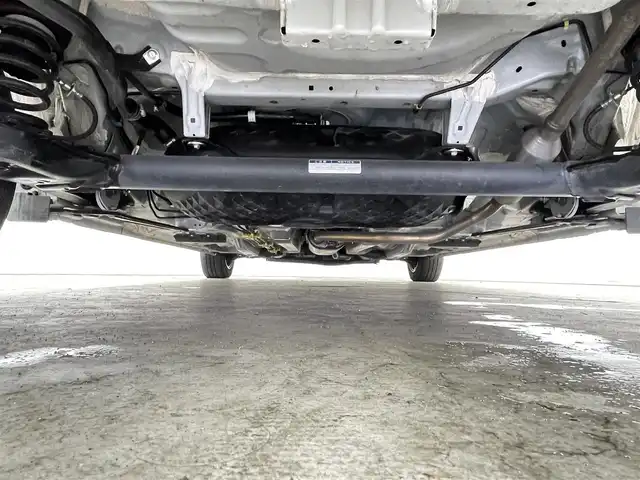 ダイハツ トール カスタムG 千葉県 2020(令2)年 2.6万km パールホワイトⅢ 禁煙車/スマートアシスト/衝突軽減ブレーキ/両側パワースライドドア/ナビ（CN-RE07WD）/CD DVD SD USB Bluetooth/フルセグTV/バックカメラ/レーダークルーズコントロール/コーナーセンサー/アイドリングストップ/横滑り防止機能/ステアリングリモコン/電動パーキングブレーキ/オートブレーキホールド/LEDオートライト/純正15インチアルミホイール/純正フロアマット/スマートキー/スペアキー