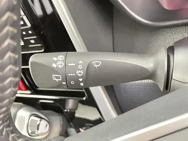 ダイハツ トール カスタムG 千葉県 2020(令2)年 2.6万km パールホワイトⅢ 禁煙車/スマートアシスト/衝突軽減ブレーキ/両側パワースライドドア/ナビ（CN-RE07WD）/CD DVD SD USB Bluetooth/フルセグTV/バックカメラ/レーダークルーズコントロール/コーナーセンサー/アイドリングストップ/横滑り防止機能/ステアリングリモコン/電動パーキングブレーキ/オートブレーキホールド/LEDオートライト/純正15インチアルミホイール/純正フロアマット/スマートキー/スペアキー