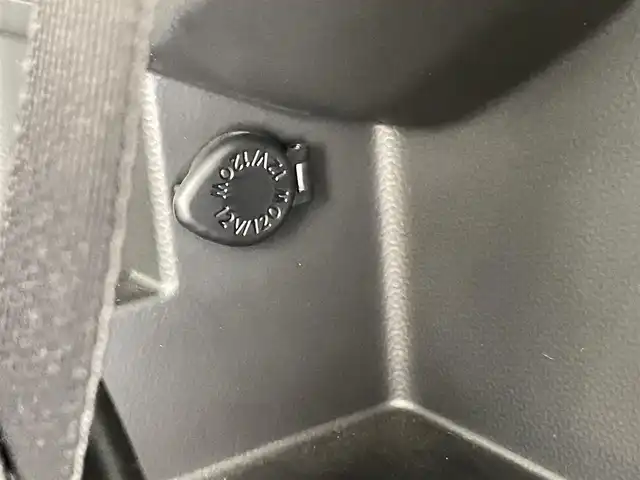 ダイハツ トール カスタムG 千葉県 2020(令2)年 2.6万km パールホワイトⅢ 禁煙車/スマートアシスト/衝突軽減ブレーキ/両側パワースライドドア/ナビ（CN-RE07WD）/CD DVD SD USB Bluetooth/フルセグTV/バックカメラ/レーダークルーズコントロール/コーナーセンサー/アイドリングストップ/横滑り防止機能/ステアリングリモコン/電動パーキングブレーキ/オートブレーキホールド/LEDオートライト/純正15インチアルミホイール/純正フロアマット/スマートキー/スペアキー