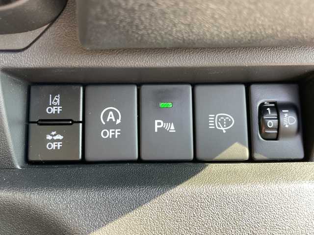 スズキ ジムニー ノマド FC 愛知県 2025(令7)年 0.1千km 黒 登録済未使用車/スズキセーフティサポート/レーダークルーズコントロール/シートヒーター/コーナーセンサー/純正アルミホイール/４ＷＤ/LEDヘッドライト/レーンキープアシスト/ダウンヒルアシストコントロール/オートマチックハイビーム/衝突軽減システム/ステアリングスイッチ/スマートキー/プッシュスタート