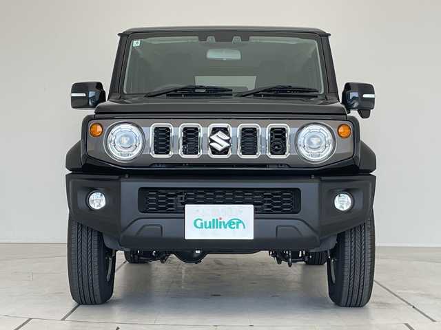 スズキ ジムニー ノマド FC 愛知県 2025(令7)年 0.1千km 黒 登録済未使用車/スズキセーフティサポート/レーダークルーズコントロール/シートヒーター/コーナーセンサー/純正アルミホイール/４ＷＤ/LEDヘッドライト/レーンキープアシスト/ダウンヒルアシストコントロール/オートマチックハイビーム/衝突軽減システム/ステアリングスイッチ/スマートキー/プッシュスタート