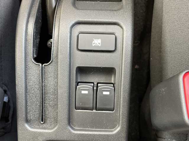 スズキ ジムニー ノマド FC 愛知県 2025(令7)年 0.1千km 黒 登録済未使用車/スズキセーフティサポート/レーダークルーズコントロール/シートヒーター/コーナーセンサー/純正アルミホイール/４ＷＤ/LEDヘッドライト/レーンキープアシスト/ダウンヒルアシストコントロール/オートマチックハイビーム/衝突軽減システム/ステアリングスイッチ/スマートキー/プッシュスタート