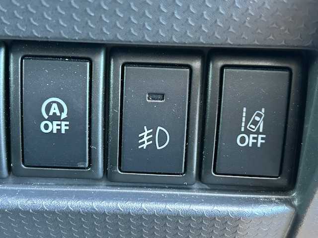 スズキ ハスラー Jスタイル Ⅱ ターボ 栃木県 2017(平29)年 7万km アクティブイエロー/ブラック2トーンルーフ 4WDターボ/デュアルセンサーブレーキサポート/純正メモリナビ/フルセグTV/DVD/Bluetooth/USB/TVキャンセラー/全方位カメラ/ETC/ハーフレザーシート/前席シートヒーター/AC100V/100W電源/クルーズコントロール/アイドリングストップ/HIDヘッドライト/オートライト/フォグランプ/横滑り防止装置/ダウンヒルアシストコントロール/スマートキー/プッシュスタート/純正フロアマット/純正15インチAW