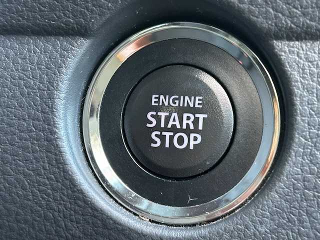 スズキ ハスラー Jスタイル Ⅱ ターボ 栃木県 2017(平29)年 7万km アクティブイエロー/ブラック2トーンルーフ 4WDターボ/デュアルセンサーブレーキサポート/純正メモリナビ/フルセグTV/DVD/Bluetooth/USB/TVキャンセラー/全方位カメラ/ETC/ハーフレザーシート/前席シートヒーター/AC100V/100W電源/クルーズコントロール/アイドリングストップ/HIDヘッドライト/オートライト/フォグランプ/横滑り防止装置/ダウンヒルアシストコントロール/スマートキー/プッシュスタート/純正フロアマット/純正15インチAW