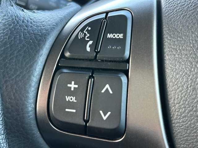 スズキ ハスラー Jスタイル Ⅱ ターボ 栃木県 2017(平29)年 7万km アクティブイエロー/ブラック2トーンルーフ 4WDターボ/デュアルセンサーブレーキサポート/純正メモリナビ/フルセグTV/DVD/Bluetooth/USB/TVキャンセラー/全方位カメラ/ETC/ハーフレザーシート/前席シートヒーター/AC100V/100W電源/クルーズコントロール/アイドリングストップ/HIDヘッドライト/オートライト/フォグランプ/横滑り防止装置/ダウンヒルアシストコントロール/スマートキー/プッシュスタート/純正フロアマット/純正15インチAW