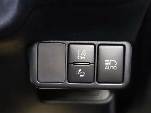 トヨタ アクア S スタイルブラック 山形県 2018(平30)年 8万km ダークブルーマイカ 衝突被害軽減システム/ワンオーナー/モデリスタ15インチアルミホイール/純正SDナビ/　　【CD DVD BT フルセグ MSV】/バックカメラ/LEDオートヘッドライト/シートヒーター/アイドリングストップ/ステアリングスイッチ/電動格納ウィンカーミラー/フォグランプ/スマートキー×2/ETC2.0