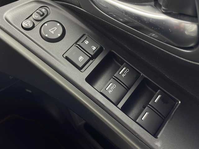 ホンダ シビック タイプR 茨城県 2016(平28)年 8.4万km チャンピオンシップホワイト 社外ナビ　フルセグTV　バックモニター　クルーズコントロール　LEDヘッドライト　純正19インチAW　純正フロアマット　前後ドライブレコーダー　ETC　