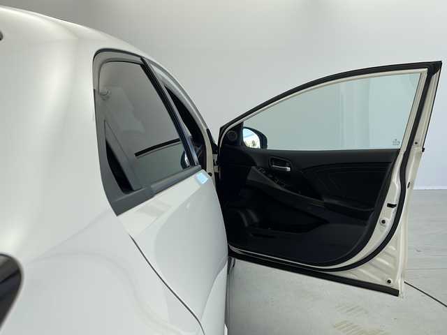 ホンダ シビック タイプR 茨城県 2016(平28)年 8.4万km チャンピオンシップホワイト 社外ナビ　フルセグTV　バックモニター　クルーズコントロール　LEDヘッドライト　純正19インチAW　純正フロアマット　前後ドライブレコーダー　ETC　