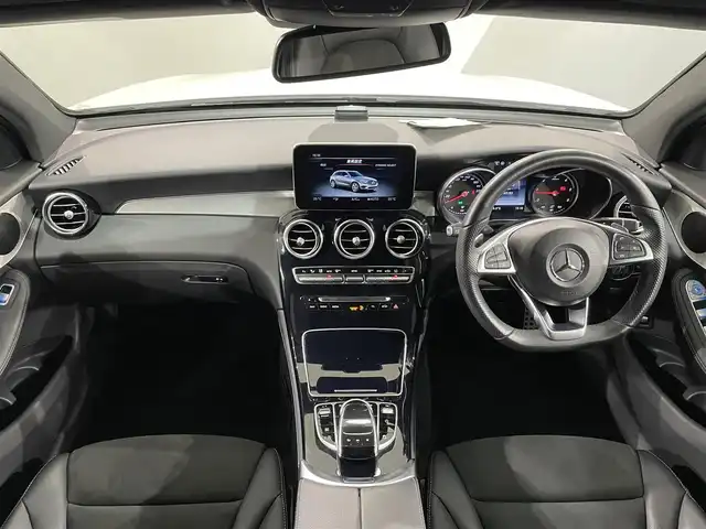メルセデス・ベンツ ＧＬＣ２２０ d 4マチックスポーツ 愛知県 2018(平30)年 5万km ポーラホワイト 純正ナビ/全方位カメラ/ビルトインETC/ブラインドスポットモニター/パワーシート（シートメモリー）/シートヒーター/レーダークルーズコントロール/DRIVING PACKAGE (運転支援パッケージ)/AMGスタイリングパッケージ/ダイナミックLEDヘッドランプ/アダプティブハイビームアシスト・プラス/ヘッドアップディスプレイ/保証書/取説/スペアキー１本