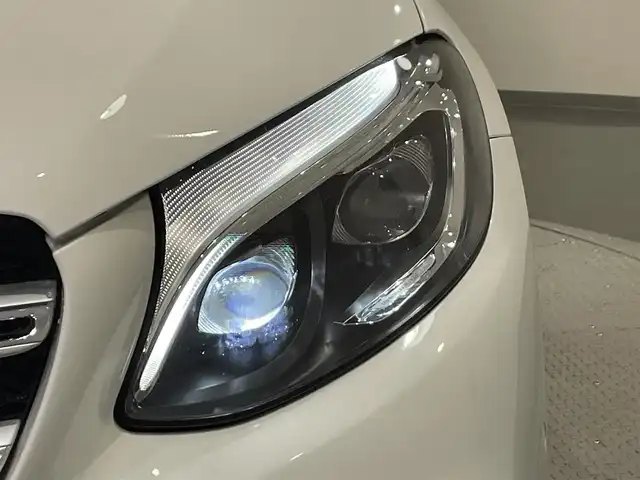 メルセデス・ベンツ ＧＬＣ２２０ d 4マチックスポーツ 愛知県 2018(平30)年 5万km ポーラホワイト 純正ナビ/全方位カメラ/ビルトインETC/ブラインドスポットモニター/パワーシート（シートメモリー）/シートヒーター/レーダークルーズコントロール/DRIVING PACKAGE (運転支援パッケージ)/AMGスタイリングパッケージ/ダイナミックLEDヘッドランプ/アダプティブハイビームアシスト・プラス/ヘッドアップディスプレイ/保証書/取説/スペアキー１本