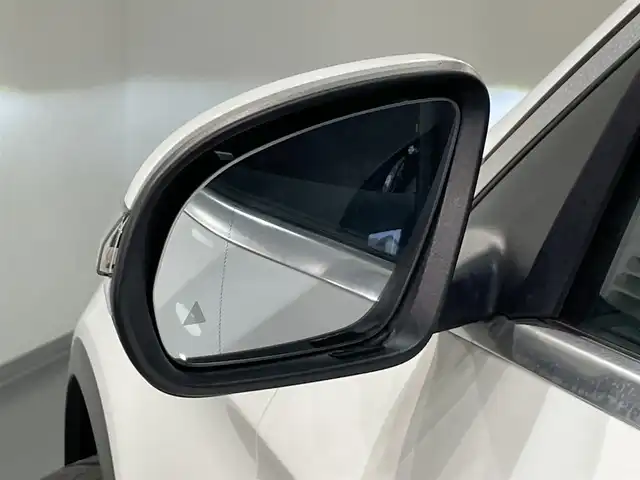 メルセデス・ベンツ ＧＬＣ２２０ d 4マチックスポーツ 愛知県 2018(平30)年 5万km ポーラホワイト 純正ナビ/全方位カメラ/ビルトインETC/ブラインドスポットモニター/パワーシート（シートメモリー）/シートヒーター/レーダークルーズコントロール/DRIVING PACKAGE (運転支援パッケージ)/AMGスタイリングパッケージ/ダイナミックLEDヘッドランプ/アダプティブハイビームアシスト・プラス/ヘッドアップディスプレイ/保証書/取説/スペアキー１本