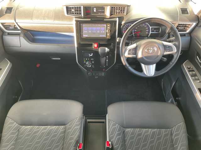 トヨタ ルーミー カスタムG S 神奈川県 2017(平29)年 2万km パールホワイトⅢ ナビ/フルセグ/Bluetooth/CD/DVD/TVフルセグ/ワンオーナー/両側パワースライドドア　/シフトロック/スマートアシスト　/バックカメラ　/前席シートヒーター/ビルドインETC　/LEDヘッドライト　/フォグライト　/オートライト/スマートキー/プッシュスタート/スペアキー/純正フロアマット/純正アルミホイール/ABS/横滑り防止装置/レーンキープアシスト