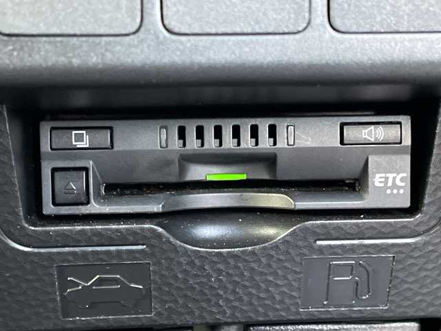 トヨタ ルーミー カスタムG S 神奈川県 2017(平29)年 2万km パールホワイトⅢ ナビ/フルセグ/Bluetooth/CD/DVD/TVフルセグ/ワンオーナー/両側パワースライドドア　/シフトロック/スマートアシスト　/バックカメラ　/前席シートヒーター/ビルドインETC　/LEDヘッドライト　/フォグライト　/オートライト/スマートキー/プッシュスタート/スペアキー/純正フロアマット/純正アルミホイール/ABS/横滑り防止装置/レーンキープアシスト