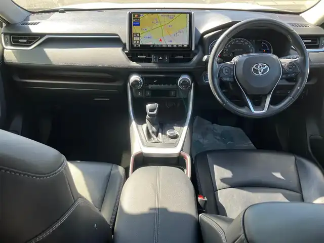 トヨタ ＲＡＶ４ ハイブリットG 静岡県 2020(令2)年 5万km ホワイトパールクリスタルシャイン エンジンスタートボタン/スマートキー/パワーステアリング/パワーウィンドウ/アイドリングストップ/Wオートエアコン/クルーズコントロール/ETC/バックカメラ/ナビ（CD.DVD.BT.フルセグ）/電動リアゲート/純正フロアマット/D席パワーシート/D席+N席シートヒーター・エアー/ルーフレール/純正アルミホイール/ABS/横滑り防止装置/盗難防止装置/オートライト/コーナーセンサー/W+サイドエアバック/衝突軽減システム/カーテンエアバック