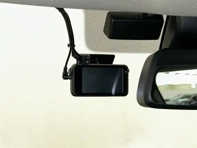 ＭＩＮＩ ＢＭＷ ミニ クロスオーバー クーパー D 岡山県 2021(令3)年 4.1万km セージグリーンメタリック 純正HDDナビ/バックカメラ/PDC/アンビエントライト/デジタルメーター/HUD/LEDヘッドライト/オートライト/ミニドライビングモード/ミラー一体型ETC/インテリジェントセーフティー/ACC/レインセンサー/コンフォートアクセス/ブラックルーフ/前後ドラレコ