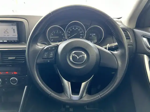 マツダ ＣＸ－５ 20S 沖縄県 2013(平25)年 7万km ジェットブラックマイカ (株)IDOMが運営する【じしゃロンOO店】の自社ローン専用車両になりますこちらは現金またはオートローンご利用時の価格です。自社ローンご希望の方は別途その旨お申付け下さい/・プッシュスタート　/・ナビ　/・ＴＶ　/・バックカメラ　/・Ｂｌｕｅｔｏｏｔｈ接続　/・ＥＴＣ　アイドリングストップ　/・純正フロアマット　/・純正アルミホイール　/・スマートキー　/・取扱説明書　/・保証書