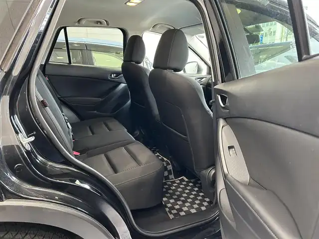 マツダ ＣＸ－５ 20S 沖縄県 2013(平25)年 7万km ジェットブラックマイカ (株)IDOMが運営する【じしゃロンOO店】の自社ローン専用車両になりますこちらは現金またはオートローンご利用時の価格です。自社ローンご希望の方は別途その旨お申付け下さい/・プッシュスタート　/・ナビ　/・ＴＶ　/・バックカメラ　/・Ｂｌｕｅｔｏｏｔｈ接続　/・ＥＴＣ　アイドリングストップ　/・純正フロアマット　/・純正アルミホイール　/・スマートキー　/・取扱説明書　/・保証書