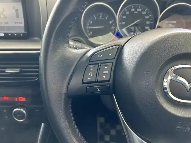 マツダ ＣＸ－５ 20S 沖縄県 2013(平25)年 7万km ジェットブラックマイカ (株)IDOMが運営する【じしゃロンOO店】の自社ローン専用車両になりますこちらは現金またはオートローンご利用時の価格です。自社ローンご希望の方は別途その旨お申付け下さい/・プッシュスタート　/・ナビ　/・ＴＶ　/・バックカメラ　/・Ｂｌｕｅｔｏｏｔｈ接続　/・ＥＴＣ　アイドリングストップ　/・純正フロアマット　/・純正アルミホイール　/・スマートキー　/・取扱説明書　/・保証書