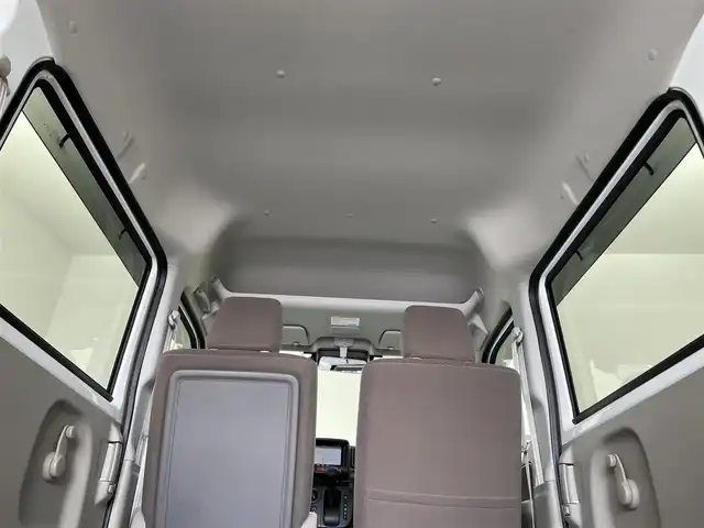 スズキ エブリイ PC 埼玉県 2024(令6)年 0.3万km スペリアホワイト フルセグテレビ/アイドリングストップ/ドアバイザー/ETC/パーキングアシスト/レーンキープ/衝突軽減ブレーキ/オートライト/シートヒーター(D席）/USB×2/Bluetooth/ドライブレコーダー/純正マット/コーナーセンサー