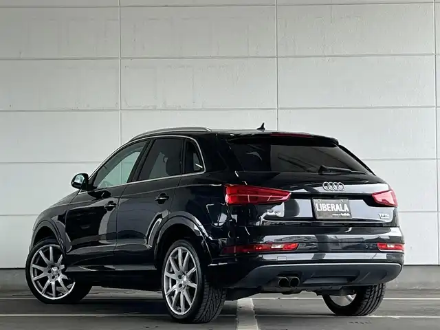 アウディ Ｑ３ 2．0 TFSI クワトロ 180PS 山形県 2017(平29)年 6.1万km ミトスブラックメタリック 純正ナビ/バックカメラ/フルセグTV/ダウンヒルアシスト/パノラマサンルーフ/コーナーセンサー/衝突軽減ブレーキ/レーンキープアシスト/ブラインドスポットモニター/パワーシート