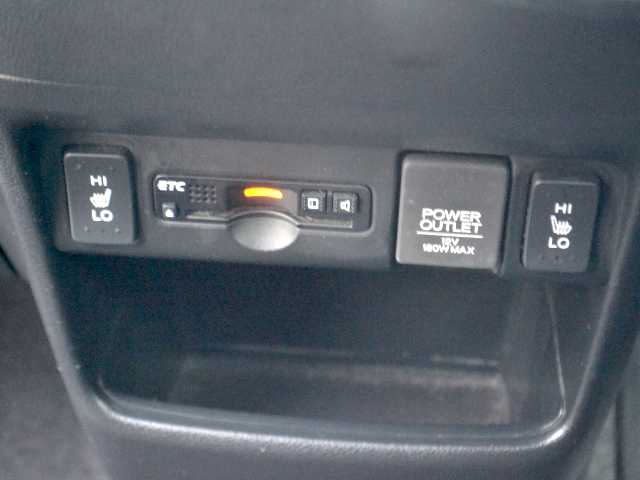ホンダ Ｎ ＢＯＸ カスタム SSブラックSパッケージ 宮城県 2016(平28)年 11万km プレミアムベルベットパープル・パール /純正SDナビ/バックカメラ/純正フリップダウンモニター/ビルトインETC/両側パワースライドドア/前席シートヒーター/スマートキー/LEDヘッドライト/LEDフォグ/シティーブレーキアクティブシステム/シートバックテーブル/横滑り防止装置/