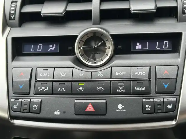 レクサス ＮＸ 300h Fスポーツ 福岡県 2017(平29)年 7.6万km グラファイトブラックガラスフレーク ・純正ナビ/（フルセグ/Bluetooth/CD/DVD/USB/AM/FM/AUX）/・バック/全方位カメラ/・ビルドインETC2.0/・クルーズコントロール（追従走行可）/・横滑り防止装置/・レーンキープアシスト/・衝突軽減システム/・BSM/・オートマチックハイビーム/・フォグランプ/・パドルシフト/・ステアリングスイッチ/・ヒートステアリング/・デュアルオートエアコン/・100V電源/・D/N席シートヒーター/・D/N席エアシート/・D席メモリーシート/・オート電格ミラー/・電動パーキングブレーキ/・オートホールド/・ECO/Normal/Sportモード/・カードキー/・ISOFIX