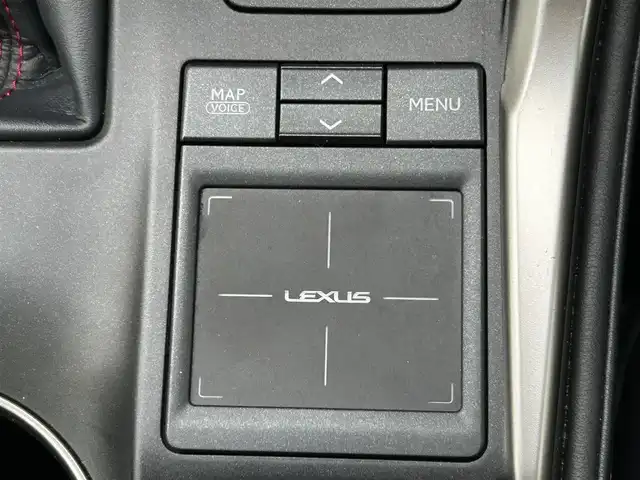 レクサス ＮＸ 300h Fスポーツ 福岡県 2017(平29)年 7.6万km グラファイトブラックガラスフレーク ・純正ナビ/（フルセグ/Bluetooth/CD/DVD/USB/AM/FM/AUX）/・バック/全方位カメラ/・ビルドインETC2.0/・クルーズコントロール（追従走行可）/・横滑り防止装置/・レーンキープアシスト/・衝突軽減システム/・BSM/・オートマチックハイビーム/・フォグランプ/・パドルシフト/・ステアリングスイッチ/・ヒートステアリング/・デュアルオートエアコン/・100V電源/・D/N席シートヒーター/・D/N席エアシート/・D席メモリーシート/・オート電格ミラー/・電動パーキングブレーキ/・オートホールド/・ECO/Normal/Sportモード/・カードキー/・ISOFIX