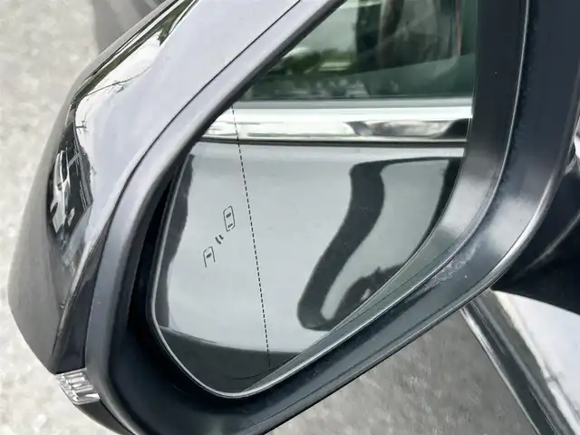 レクサス ＮＸ 300h Fスポーツ 福岡県 2017(平29)年 7.6万km グラファイトブラックガラスフレーク ・純正ナビ/（フルセグ/Bluetooth/CD/DVD/USB/AM/FM/AUX）/・バック/全方位カメラ/・ビルドインETC2.0/・クルーズコントロール（追従走行可）/・横滑り防止装置/・レーンキープアシスト/・衝突軽減システム/・BSM/・オートマチックハイビーム/・フォグランプ/・パドルシフト/・ステアリングスイッチ/・ヒートステアリング/・デュアルオートエアコン/・100V電源/・D/N席シートヒーター/・D/N席エアシート/・D席メモリーシート/・オート電格ミラー/・電動パーキングブレーキ/・オートホールド/・ECO/Normal/Sportモード/・カードキー/・ISOFIX