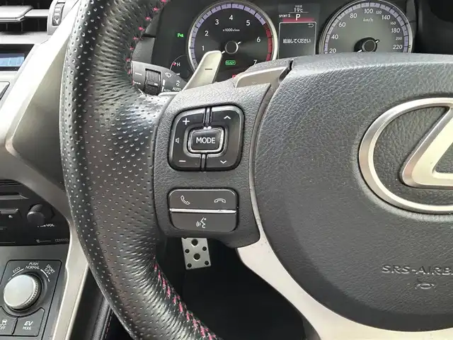 レクサス ＮＸ 300h Fスポーツ 福岡県 2017(平29)年 7.6万km グラファイトブラックガラスフレーク ・純正ナビ/（フルセグ/Bluetooth/CD/DVD/USB/AM/FM/AUX）/・バック/全方位カメラ/・ビルドインETC2.0/・クルーズコントロール（追従走行可）/・横滑り防止装置/・レーンキープアシスト/・衝突軽減システム/・BSM/・オートマチックハイビーム/・フォグランプ/・パドルシフト/・ステアリングスイッチ/・ヒートステアリング/・デュアルオートエアコン/・100V電源/・D/N席シートヒーター/・D/N席エアシート/・D席メモリーシート/・オート電格ミラー/・電動パーキングブレーキ/・オートホールド/・ECO/Normal/Sportモード/・カードキー/・ISOFIX