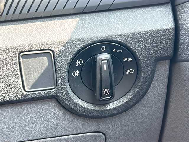 フォルクスワーゲン Ｔ－クロス TSI 1stプラス 埼玉県 2020(令2)年 4.9万km エナジェティックオレンジメタリック 純正ナビ　/ETC2.0/CD/DVD/SD/USB/BT/FM/AM/TV/Apple carplay/android auto/MirrorLink/追従クルコン/Pアシスト　/ブラインドスポットモニター　/レーンアシスト/TRC/プリクラッシュ　/オートライト　/LEDヘッド/乗員保護装置/コーナーセンサー/スマートキー　/スペア1/保証書/取説