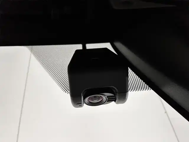 トヨタ ヴォクシー ZS 煌Ⅱ 愛媛県 2020(令2)年 3.8万km ホワイトパールクリスタルシャイン 純正10型ナビ/(Bluetooth/フルセグ)/バックカメラ/両側電動スライドドア/クルーズコントロール/ドライブレコーダー/衝突被害軽減ブレーキ/レーンキープアシスト/革シートカバー/ステアリングスイッチ/オートマチックハイビーム/オートライト/フォグランプ/サイドサンシェード/ドアバイザー/スペアキー/保証書、取扱説明書