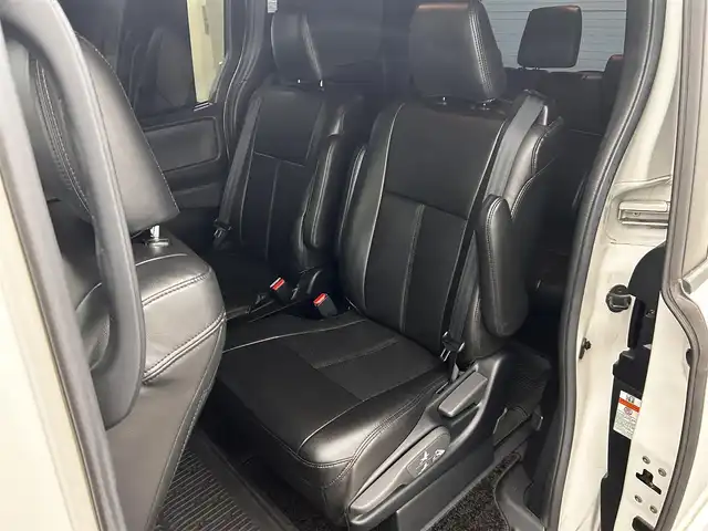 トヨタ ヴォクシー ZS 煌Ⅱ 愛媛県 2020(令2)年 3.8万km ホワイトパールクリスタルシャイン 純正10型ナビ/(Bluetooth/フルセグ)/バックカメラ/両側電動スライドドア/クルーズコントロール/ドライブレコーダー/衝突被害軽減ブレーキ/レーンキープアシスト/革シートカバー/ステアリングスイッチ/オートマチックハイビーム/オートライト/フォグランプ/サイドサンシェード/ドアバイザー/スペアキー/保証書、取扱説明書
