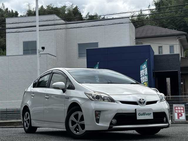 トヨタ プリウス G 熊本県 2012(平24)年 7.9万km ホワイトパールクリスタルシャイン ワンオーナー/純正メモリナビ/【フルセグTV/CD/DVD/SD/BT】/バックカメラ/クルーズコントロール/ステアリングリモコン/ビルトインＥＴＣ/ハーフレザーシート/D席パワーシート/純正15インチAW/電格ミラー/スマートキー/HIDヘッドライト/オートライト/スマートキー/プッシュスタート/取扱説明書/保証書