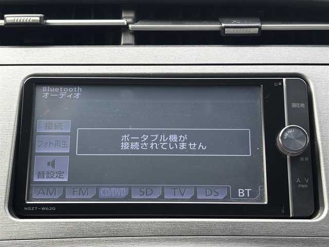 トヨタ プリウス G 熊本県 2012(平24)年 7.9万km ホワイトパールクリスタルシャイン ワンオーナー/純正メモリナビ/【フルセグTV/CD/DVD/SD/BT】/バックカメラ/クルーズコントロール/ステアリングリモコン/ビルトインＥＴＣ/ハーフレザーシート/D席パワーシート/純正15インチAW/電格ミラー/スマートキー/HIDヘッドライト/オートライト/スマートキー/プッシュスタート/取扱説明書/保証書
