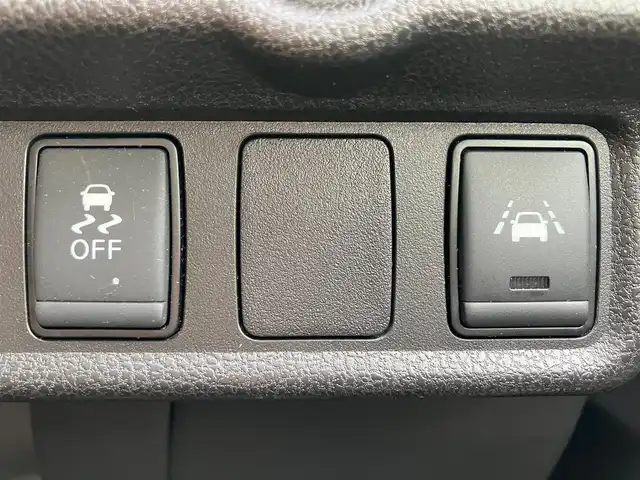 日産 ノート e－パワー メダリスト 静岡県 2018(平30)年 3.6万km ブリリアントホワイトパール エンジンスタートボタン/パワーステアリング/パワーウィンドウ/アイドリングストップ/スマートキー/オートエアコン/クルーズコントロール/ETC/全方位カメラ/純正メモリナビ（CD/DVD/BT/ワンセグ）/ドライブレコーダー前後/純正フロアマット/ハーフレザー/純正アルミホイール/ABS/横滑り防止装置/コーナーセンサー前後/レーンキープアシスト/オートライト/LEDヘッドライト/Wエアバック/衝突軽減システム/デジタルインナーミラー