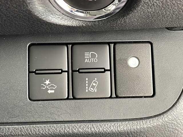 トヨタ シエンタ G クエロ 新潟県 2018(平30)年 2.1万km クールボルドーガラスフレーク 純正SDナビ/バックカメラ/フルセグテレビ/アイドリングストップ/プッシュスタート/両側パワースライドドア/純正ビルトインETC/ステアリングスイッチ/ハーフレザーシート/LEDヘッドライト/本革巻きステアリング