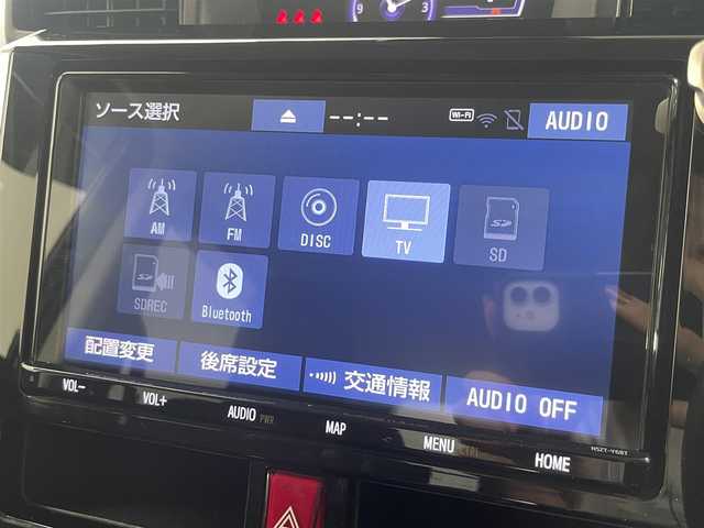 トヨタ ルーミー カスタムG 大阪府 2018(平30)年 1.5万km レーザーブルークリスタルシャイン 純正9incナビ(フルセグ/DVD再生/Bluetooth) 360カメラ 後席モニター ETC 両側パワースライドドア シートヒーター 衝突軽減 クルコン レーンアシスト スマートキー Pスタート