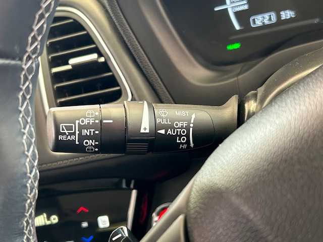 ホンダ ヴェゼル ハイブリッド Z ホンダセンシング 埼玉県 2019(令1)年 3.1万km ミッドナイトブルービームM ホンダセンシング /純正メモリナビ/　　CD/BT /バックカメラ /レーダークルーズコントロール /LEDオートライト /ハーフレザーシート /シートヒーター /純正17インチアルミホイール /電子パーキング/パドルシフト /ステアリングスイッチ/純正ETC