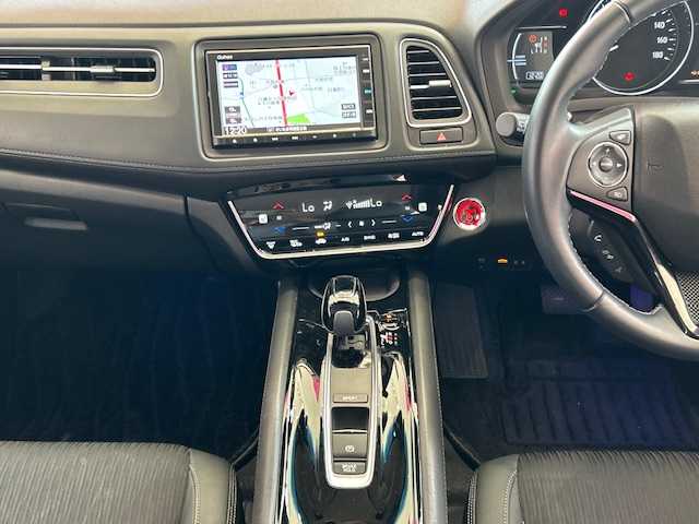 ホンダ ヴェゼル ハイブリッド Z ホンダセンシング 埼玉県 2019(令1)年 3.1万km ミッドナイトブルービームM ホンダセンシング /純正メモリナビ/　　CD/BT /バックカメラ /レーダークルーズコントロール /LEDオートライト /ハーフレザーシート /シートヒーター /純正17インチアルミホイール /電子パーキング/パドルシフト /ステアリングスイッチ/純正ETC