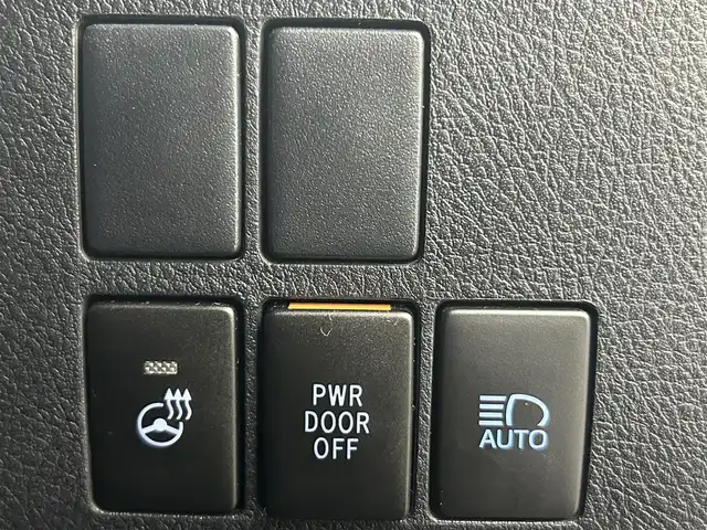 トヨタ アルファード S Cパッケージ 熊本県 2020(令2)年 5.6万km ブラック 禁煙車/モデリスタエアロ/メーカー純正9インチナビ/　CD DVD BT フルセグTV/純正フリップダウンモニター（V12T-R68C）/バックカメラ/社外前後ドライブレコーダー（T2ーD205W）/ビルトインETC/両側パワースライドドア/パワーバックドア/プリクラッシュセーフティシステム/レーンキープアシスト/レーダークルーズコントロール/前後クリアランスソナー/ブラインドスポットモニター/前席シートヒーター/ステアリングヒーター/前席エアーシート/前席パワーシート/メモリシート/オットマン/オートハイビーム/ロールサンシェード/デジタルインナーミラー/純正フロアマット/純正１８インチAW/オートライト/オートマチックハイビーム/LEDヘッドライト/フォグランプ/スマートキー/プッシュスタート/ステアリングスイッチ/プッシュスタート/スマートキー