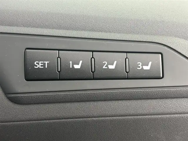 トヨタ アルファード S Cパッケージ 熊本県 2020(令2)年 5.6万km ブラック 禁煙車/モデリスタエアロ/メーカー純正9インチナビ/　CD DVD BT フルセグTV/純正フリップダウンモニター（V12T-R68C）/バックカメラ/社外前後ドライブレコーダー（T2ーD205W）/ビルトインETC/両側パワースライドドア/パワーバックドア/プリクラッシュセーフティシステム/レーンキープアシスト/レーダークルーズコントロール/前後クリアランスソナー/ブラインドスポットモニター/前席シートヒーター/ステアリングヒーター/前席エアーシート/前席パワーシート/メモリシート/オットマン/オートハイビーム/ロールサンシェード/デジタルインナーミラー/純正フロアマット/純正１８インチAW/オートライト/オートマチックハイビーム/LEDヘッドライト/フォグランプ/スマートキー/プッシュスタート/ステアリングスイッチ/プッシュスタート/スマートキー