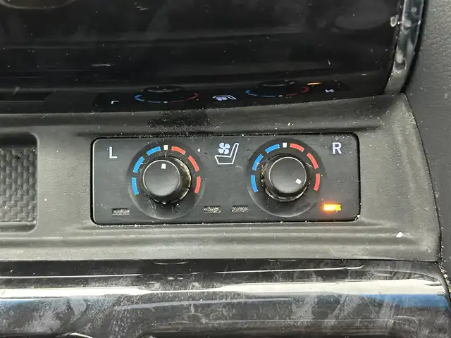 トヨタ アルファード S Cパッケージ 熊本県 2020(令2)年 5.6万km ブラック 禁煙車/モデリスタエアロ/メーカー純正9インチナビ/　CD DVD BT フルセグTV/純正フリップダウンモニター（V12T-R68C）/バックカメラ/社外前後ドライブレコーダー（T2ーD205W）/ビルトインETC/両側パワースライドドア/パワーバックドア/プリクラッシュセーフティシステム/レーンキープアシスト/レーダークルーズコントロール/前後クリアランスソナー/ブラインドスポットモニター/前席シートヒーター/ステアリングヒーター/前席エアーシート/前席パワーシート/メモリシート/オットマン/オートハイビーム/ロールサンシェード/デジタルインナーミラー/純正フロアマット/純正１８インチAW/オートライト/オートマチックハイビーム/LEDヘッドライト/フォグランプ/スマートキー/プッシュスタート/ステアリングスイッチ/プッシュスタート/スマートキー