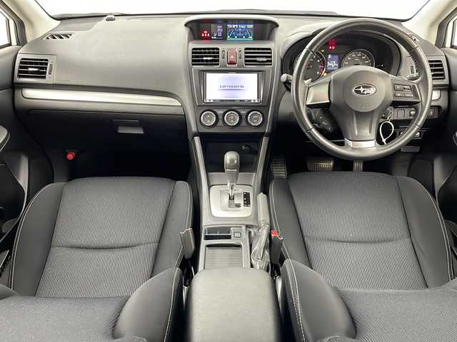 スバル インプレッサ スポーツ 2．0i アイサイト 道央・札幌 2013(平25)年 5.7万km サテンホワイトパール ・4WD/・寒冷地仕様/・アイサイト/・レーダークルーズコントロール/・ビルトインETC/・パドルシフト/・ドアミラーヒーター/・純正フロアマット/・HIDヘッドライト/・オートライト/・フォグランプ/・純正16インチAW