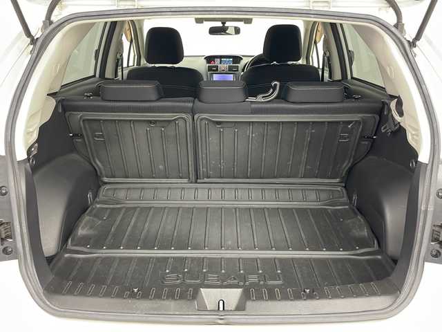 スバル インプレッサ スポーツ 2．0i アイサイト 道央・札幌 2013(平25)年 5.7万km サテンホワイトパール ・4WD/・寒冷地仕様/・アイサイト/・レーダークルーズコントロール/・ビルトインETC/・パドルシフト/・ドアミラーヒーター/・純正フロアマット/・HIDヘッドライト/・オートライト/・フォグランプ/・純正16インチAW