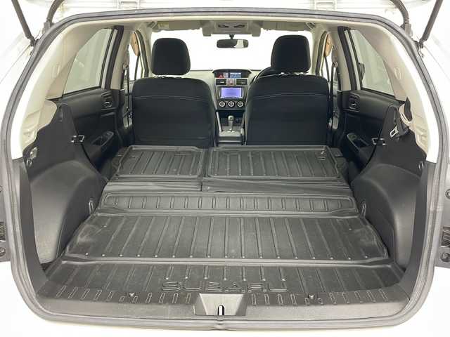 スバル インプレッサ スポーツ 2．0i アイサイト 道央・札幌 2013(平25)年 5.7万km サテンホワイトパール ・4WD/・寒冷地仕様/・アイサイト/・レーダークルーズコントロール/・ビルトインETC/・パドルシフト/・ドアミラーヒーター/・純正フロアマット/・HIDヘッドライト/・オートライト/・フォグランプ/・純正16インチAW